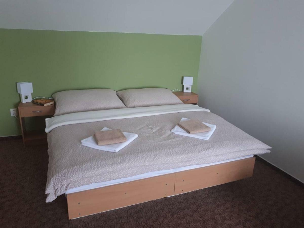 Privat Jonas Villa สตราบา ภายนอก รูปภาพ
